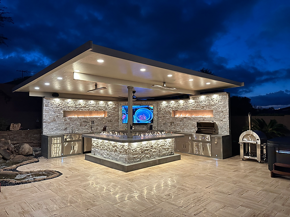 Outdoor Kitchen & Entertainment